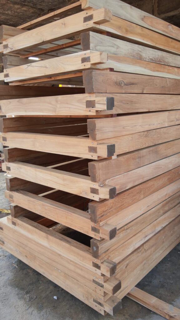 Customised for door drame