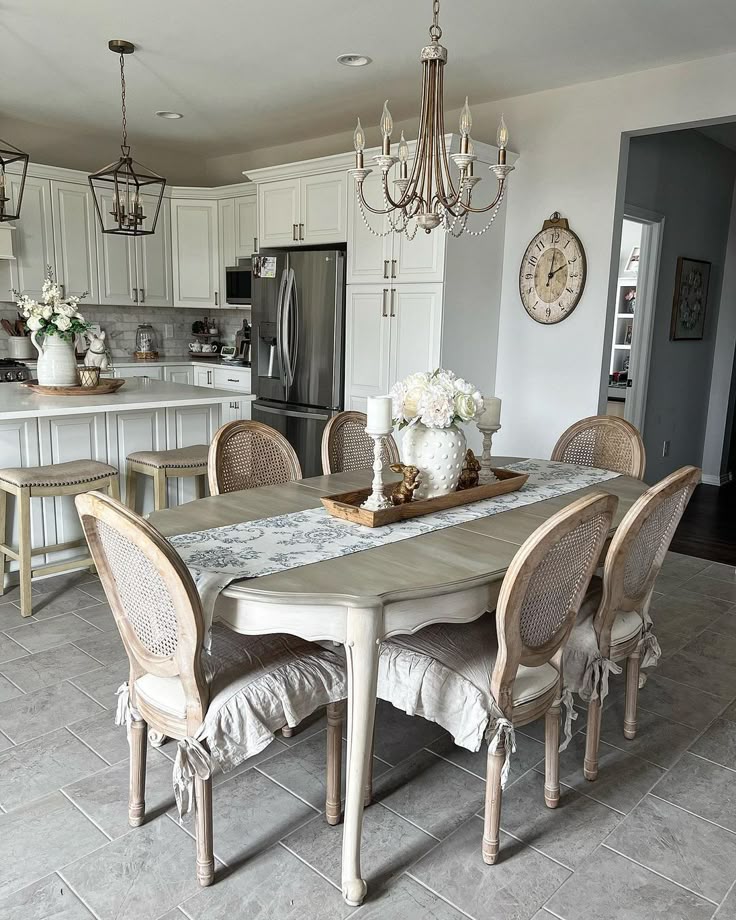 German style dining table- Reldor