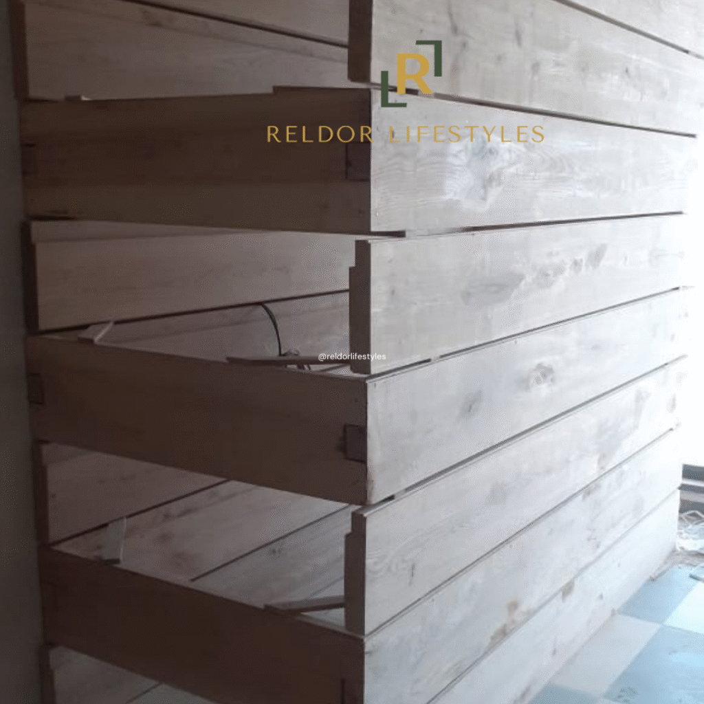 Wooden door frames- Reldor