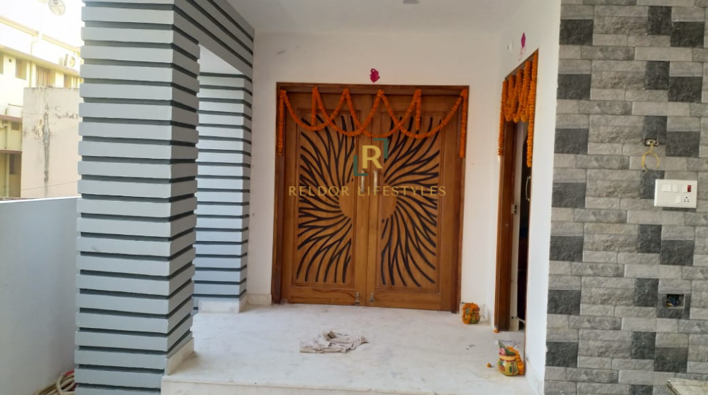 Carved door custom- Reldor